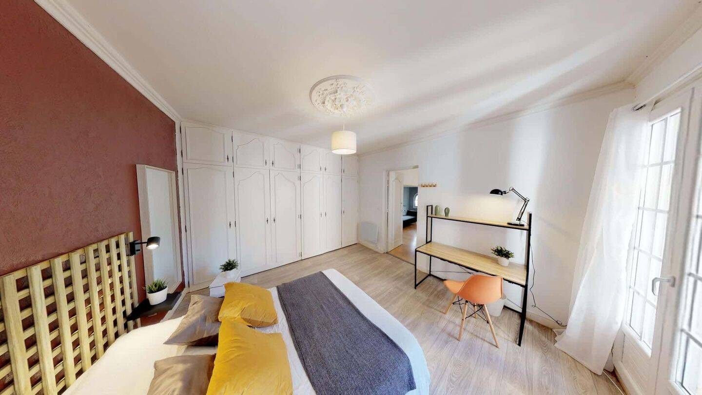 Chambre dans le 3 rue Sainte Anne - Colocation — 4