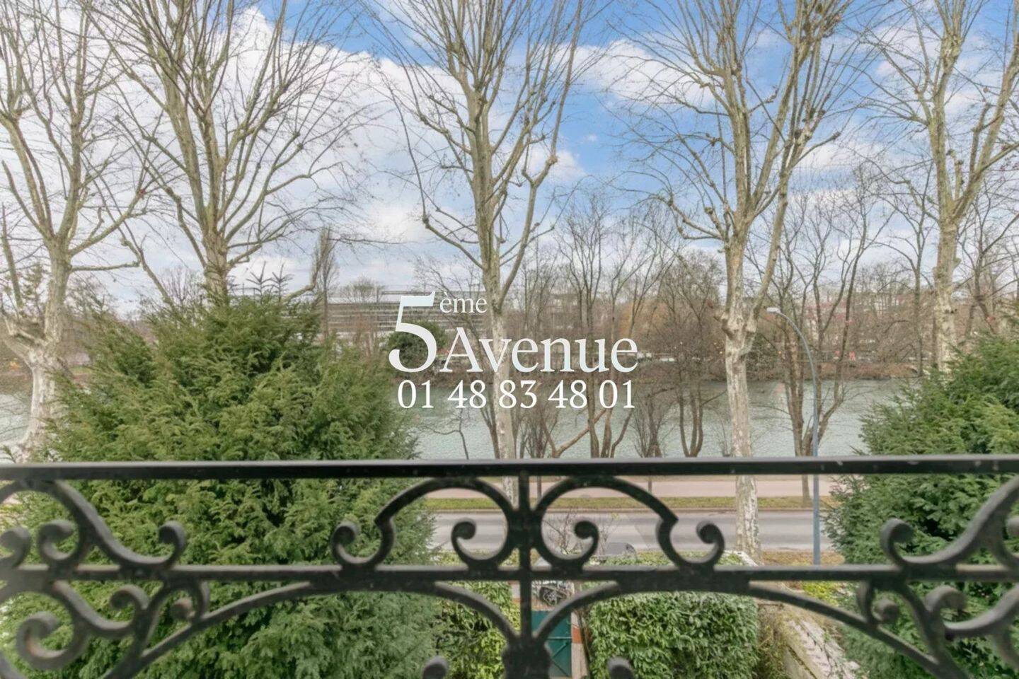 Maison à vendre, 200m², SAINT MAUR DES FOSSES