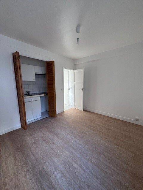 Maison à louer, 17m², LEVALLOIS PERRET