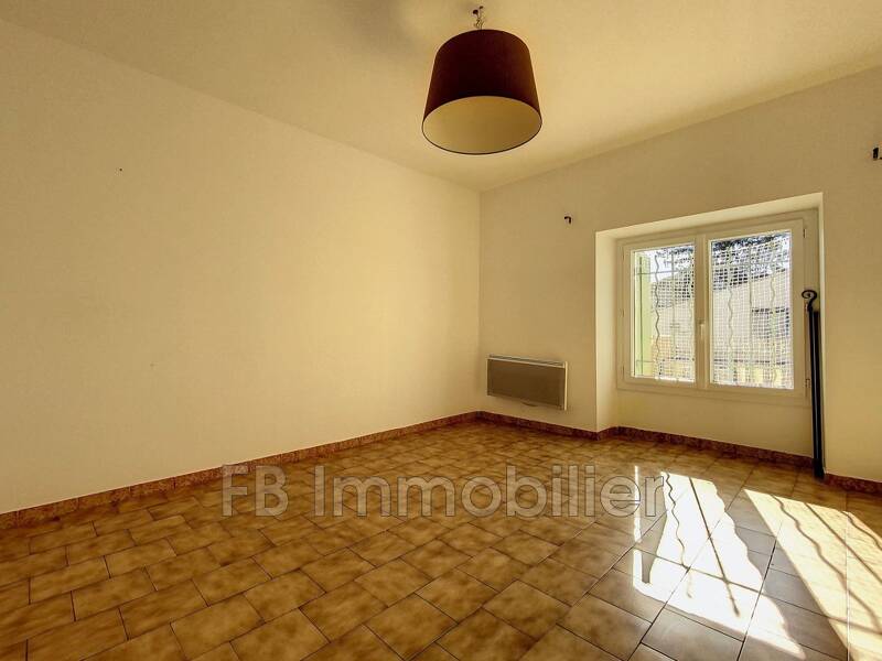 Maison à louer, 70m², EYGUIERES
