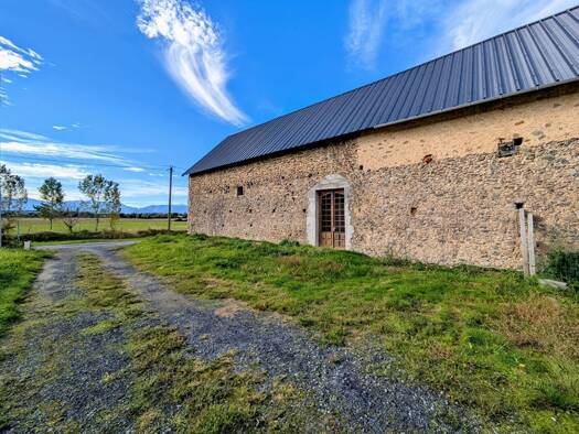 Entrepôt à vendre 40 000 € 169 m² d'espace de stockage Livron 64530