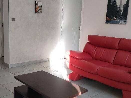 Appartement à louer 860 € 2 pièces 1 chambre 46 m² RDC Peripherie Varces-Allières-et-Risset 38760