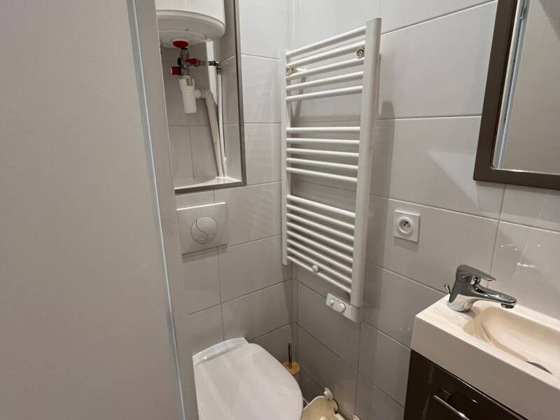 Maison à louer, 12m², PARIS 18E