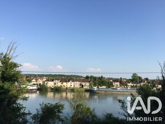 Maison à vendre 634 000 € 10 pièces 9 chambres 208,45 m² 1 555 m² de terrain Centre Sud Champagne-sur-Seine 77430