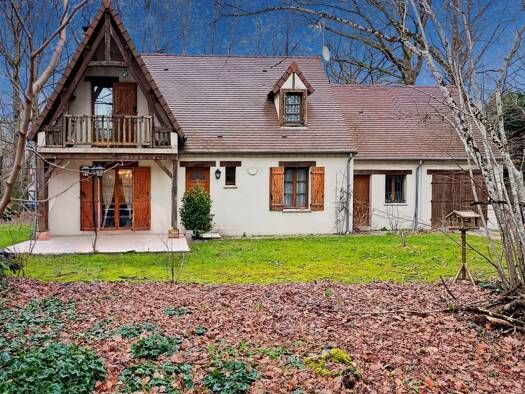 Maison à vendre 209 500 € 7 pièces 4 chambres 128 m² 5 700 m² de terrain Pruniers-en-Sologne 41200