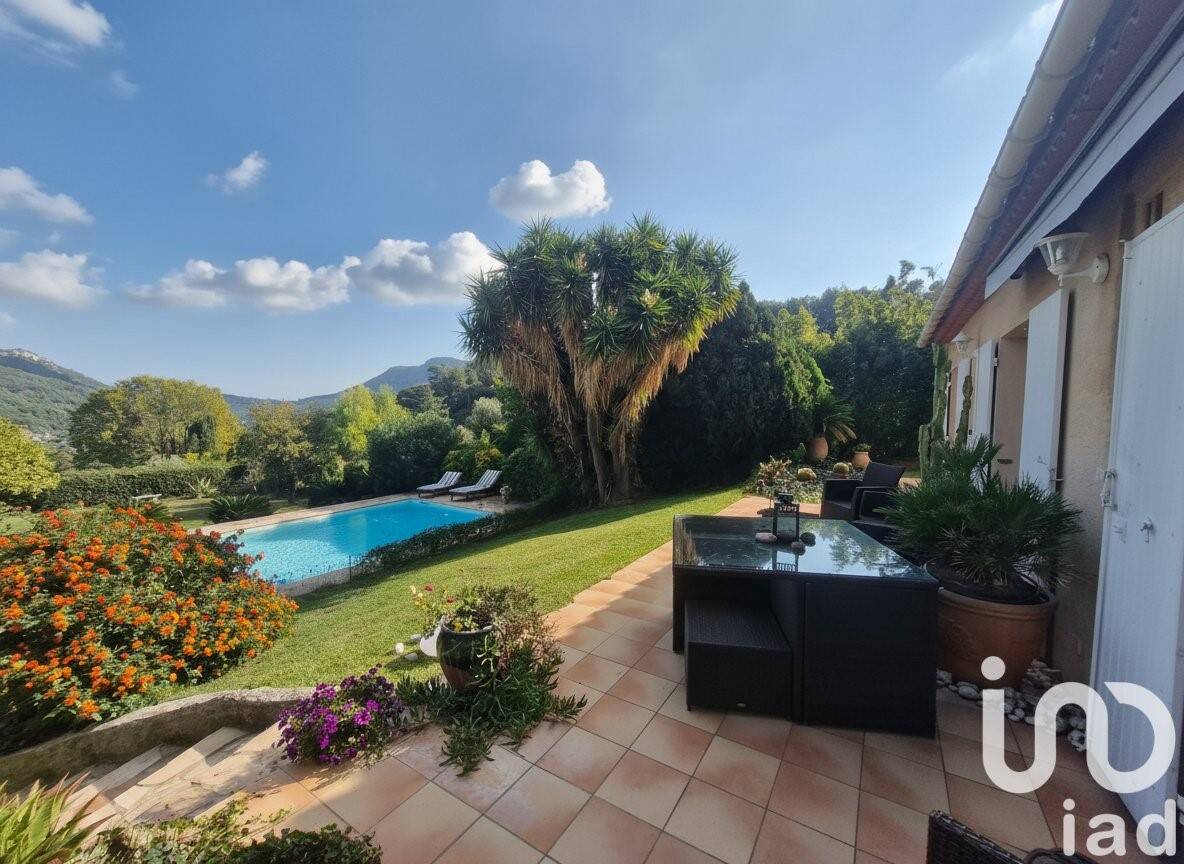Maison à vendre, 126m², LE REVEST LES EAUX