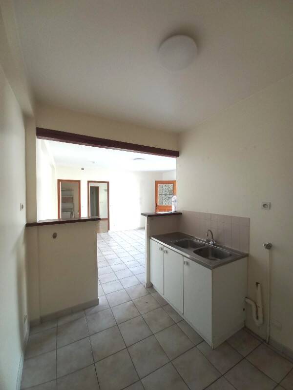 Maison à louer, 49m², SAINT MAUR DES FOSSES