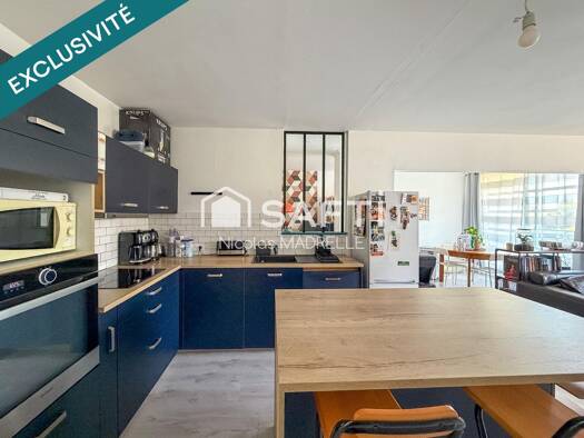 Appartement à vendre 229 000 € 3 pièces 2 chambres 70 m² Étage 2/3 Centre Ville Mérignac 33700