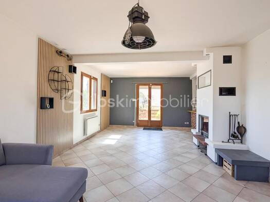 Maison à vendre 385 000 € 6 pièces 4 chambres 127 m² 831 m² de terrain Ballainvilliers 91160