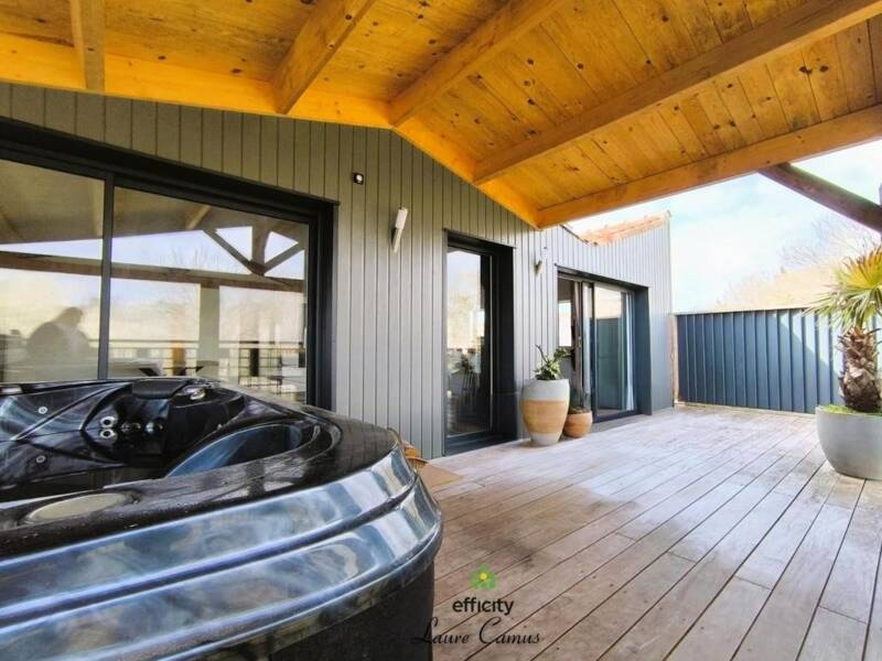 Maison à vendre, 213m², TALMONT SAINT HILAIRE