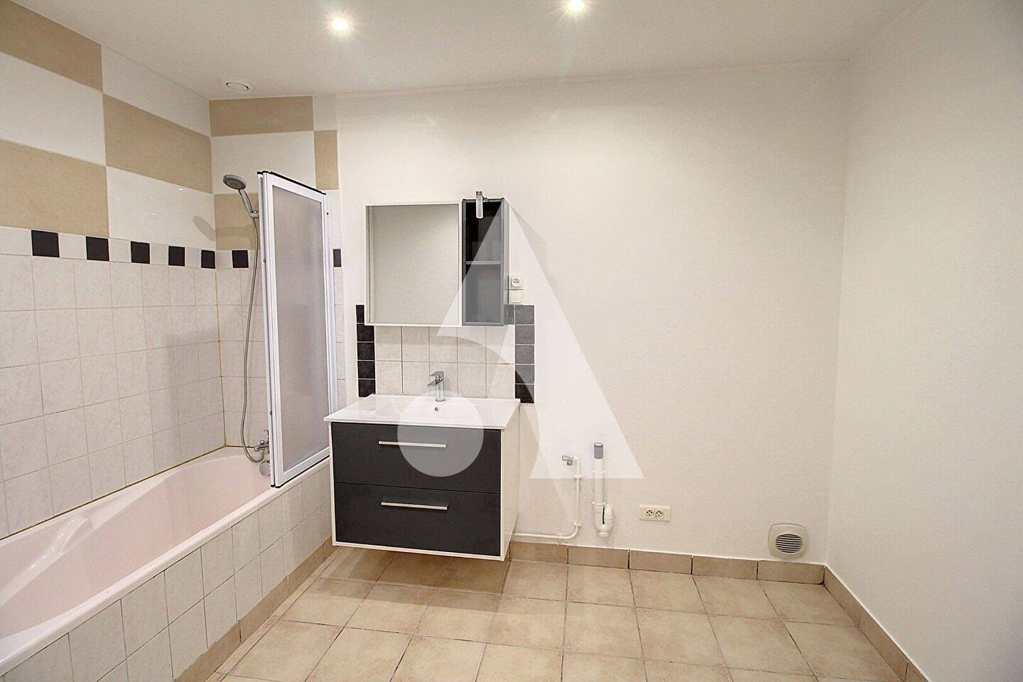 Maison à louer, 82m², FECHAIN