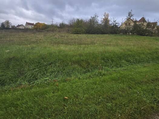 Terrain constructible à vendre 50 000 € 1 335 m² de terrain Le Breuil 51210