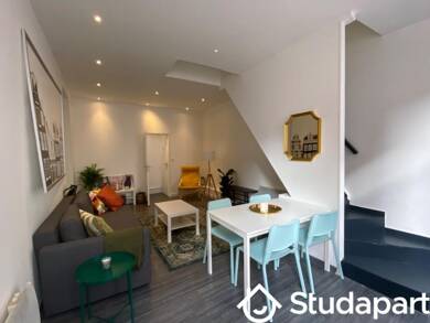 Appartement à louer 450 € 1 pièce 1 chambre 10 m² Epeule-Trichon Roubaix 59100