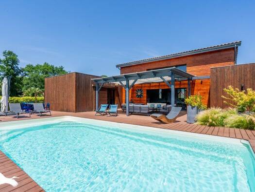 Maison à vendre 596 000 € 5 pièces 3 chambres 165 m² 1 523 m² de terrain Saumos 33680