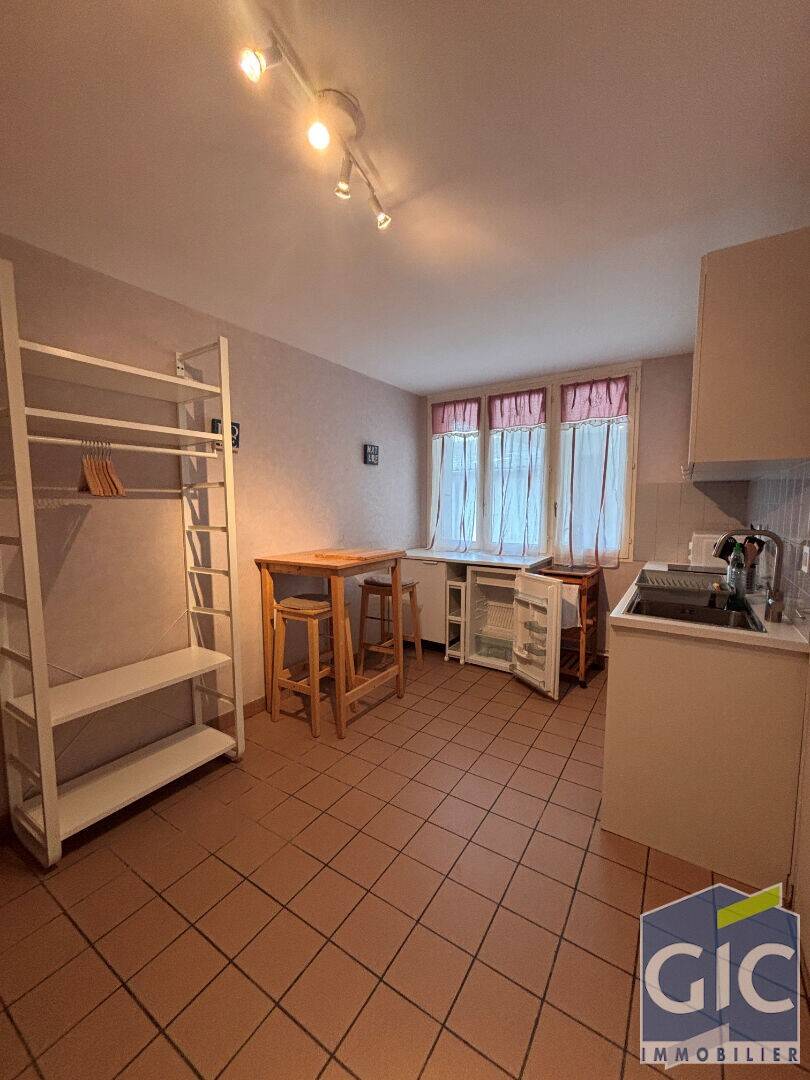 Maison à louer, 21m², CAEN