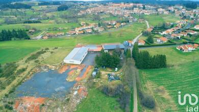 Local d'activités à vendre 706 000 € 2 460 m² d'espace de stockage La Chaise-Dieu 43160