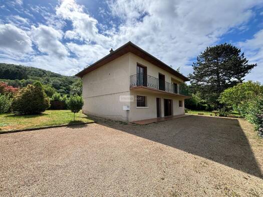 Maison à vendre 149 000 € 4 pièces 3 chambres 107 m² 2 548 m² de terrain Cuiseaux 71480