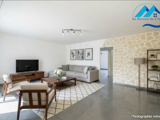 Appartement à vendre - Première occupation 325 000 € 4 pièces 2 chambres 90 m² Étage 1/3 Allauch 13190