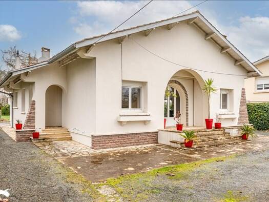 Maison à vendre 190 000 € 7 pièces 5 chambres 178 m² 1 302 m² de terrain Pineuilh 33220