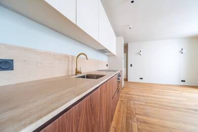 Appartement à vendre 799 000 € 3 pièces 2 chambres 57,9 m² Étage 1/5 Paris 7ème 75007