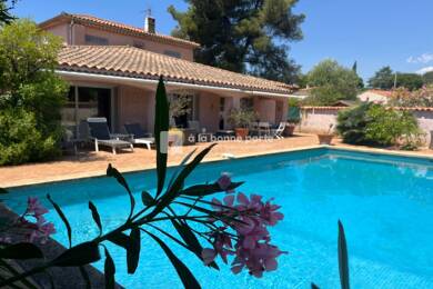 Maison à vendre 1 290 000 € 6 pièces 4 chambres 328 m² 1 857 m² de terrain Les Lecques-Banette-Bourrasque-Pradeaux Saint-Cyr-sur-Mer 83270