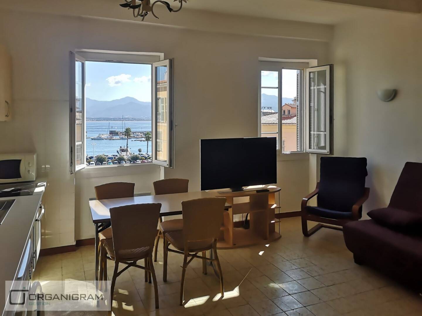 Maison à louer, 27m², AJACCIO