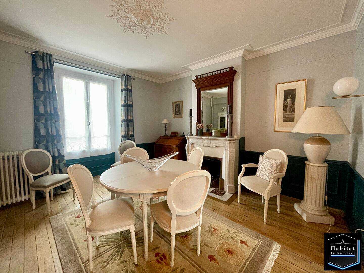 Maison à vendre, 218m², NANTEUIL LE HAUDOUIN