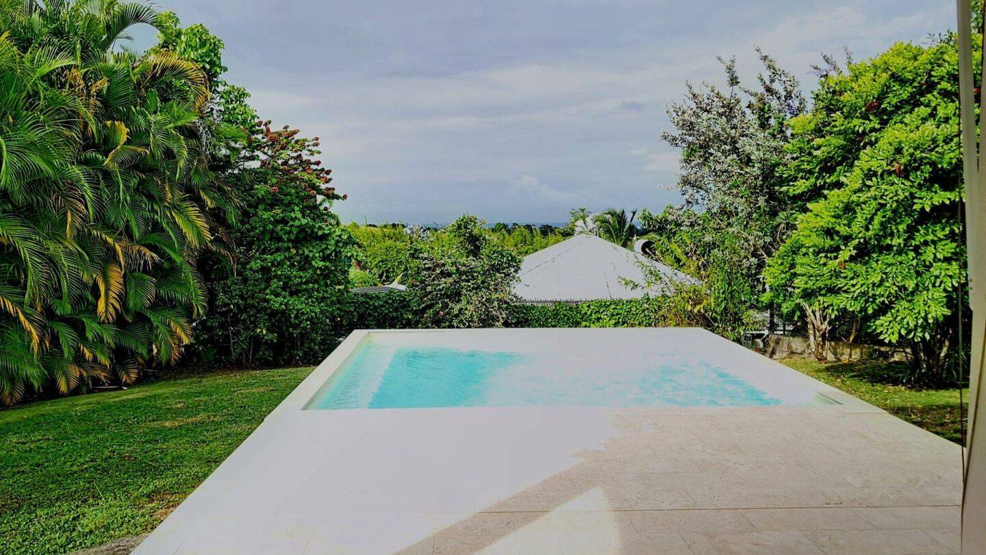 Maison à vendre, 136m², PETIT BOURG