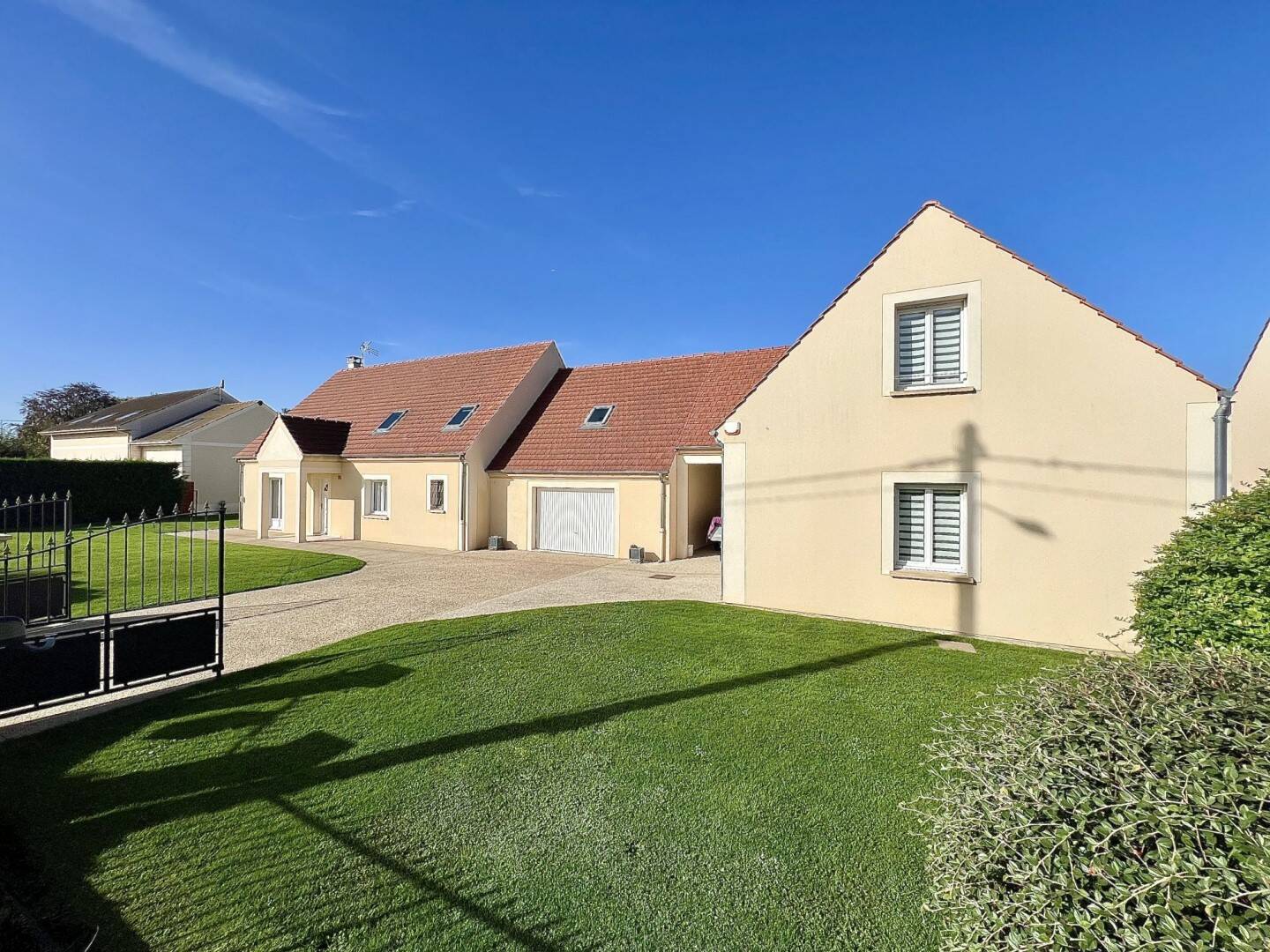 Maison à vendre, 219m², PRESLES EN BRIE