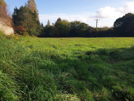 Terrain constructible viabilisé à vendre 74 000 € 2 000 m² de terrain Plouégat-Guérand 29620