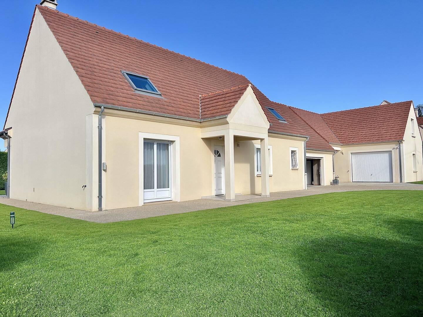 Maison à vendre, 219m², PRESLES EN BRIE
