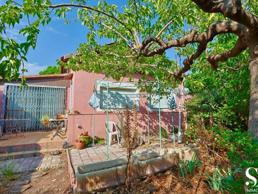 Maison de plain-pied à vendre 215 000 € 3 pièces 1 chambre 65 m² 230 m² de terrain Est Solliès-Pont 83210