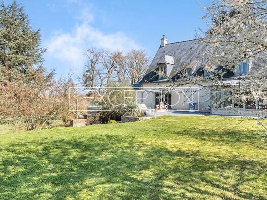 Maison à vendre 1 260 000 € 11 pièces 5 chambres 432 m² 9 976 m² de terrain Blaison-Saint-Sulpice 49320