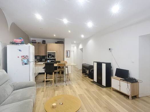 Appartement à vendre 185 000 € 4 pièces 3 chambres 110 m² Étage 1/3 Villars-sur-Var 06710