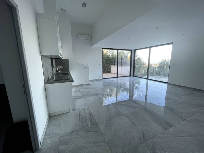 Maison à louer, 73m², CARRY LE ROUET