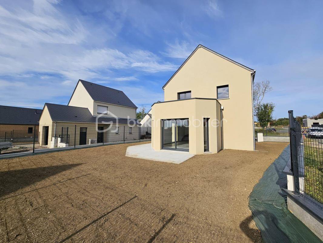 Maison à vendre, 133m², PORT EN BESSIN HUPPAIN