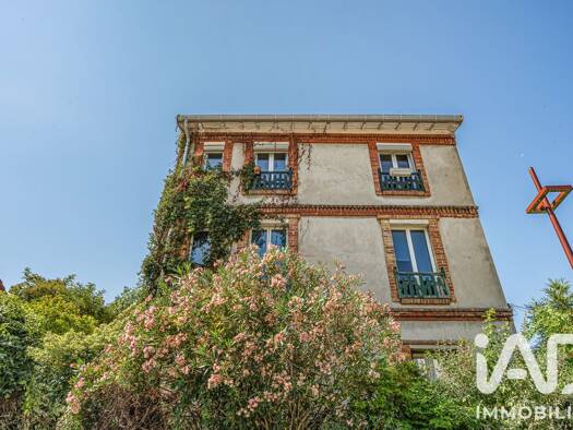 Appartement à vendre 240 000 € 2 pièces 1 chambre 32,7 m² Étage 2/2 Centre Ville Cachan 94230