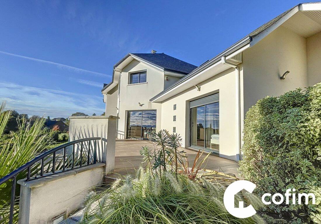 Maison à vendre, 262m², SERRES CASTET