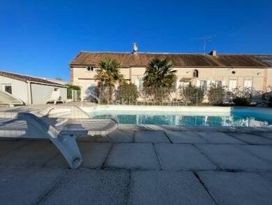 Ferme à vendre 382 000 € 14 pièces 10 chambres 330 m² 2 029 m² de terrain Briand Leclerc Sens 89100
