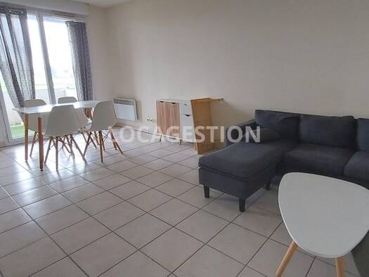 Appartement à louer 650 € 2 pièces 1 chambre 41,8 m² Étage 1/1 Fenouillet 31150