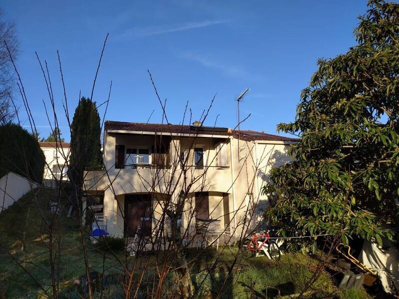 Maison à louer, 10m², SAINTES