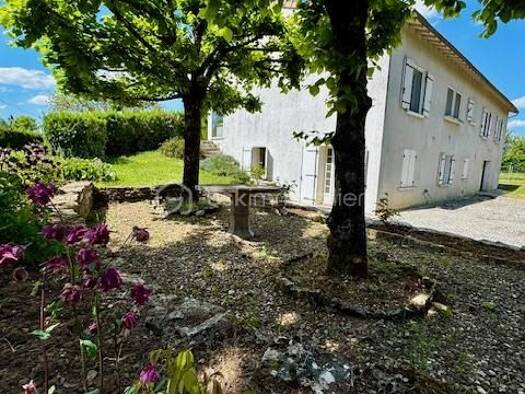 Maison à vendre 195 000 € 6 pièces 4 chambres 140 m² Chaunay 86510