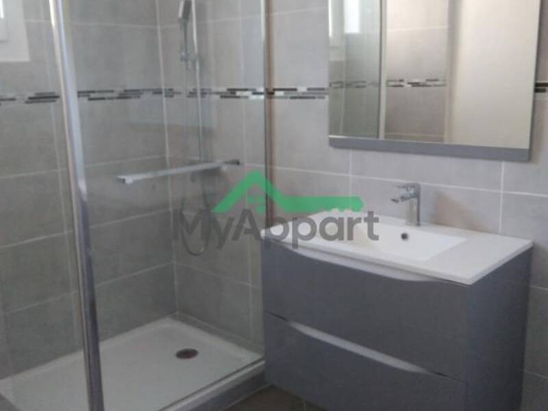 Maison à louer, 60m², LE REVEST LES EAUX