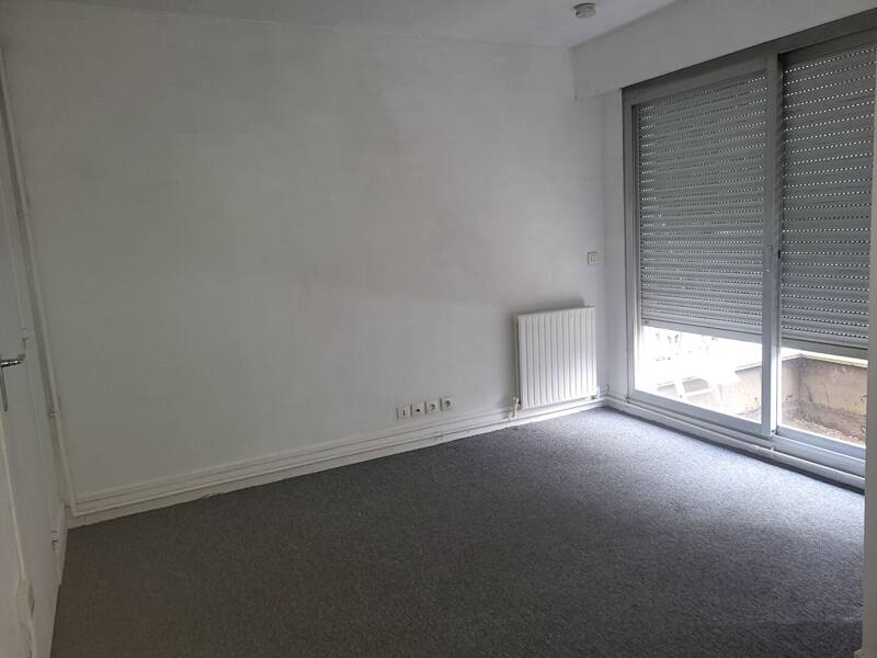 Maison à louer, 19m², PARIS 18E