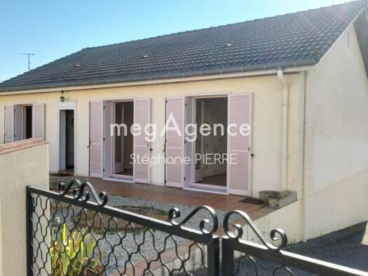 Pavillon à vendre 125 500 € 5 pièces 3 chambres 110 m² 470 m² de terrain Les Iles-Buffon Montluçon 03100