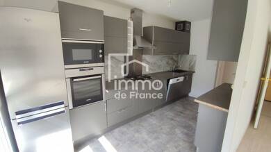 Appartement à louer 1 195 € 3 pièces 2 chambres 75 m² Dernier étage, Étage 4/4 Centre Ville Valserhone 01200