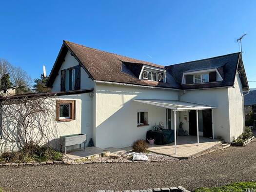 Maison à vendre 257 250 € 5 pièces 4 chambres 133 m² 877 m² de terrain Tosny 27700