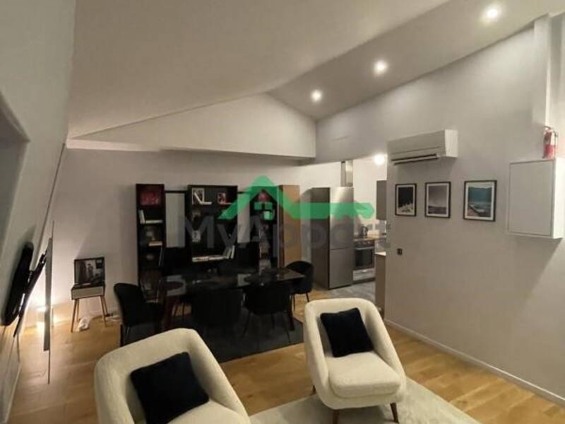 Maison à louer, 45m², PARIS 8E