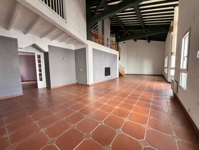 Appartement à vendre 489 000 € 5 pièces 3 chambres 220 m² RDC Aubagne 13400