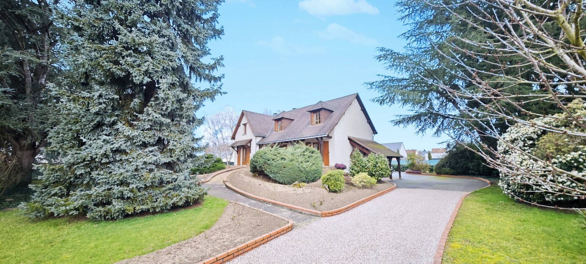 Maison à vendre, 177m², SAINT MARTIN LE BEAU
